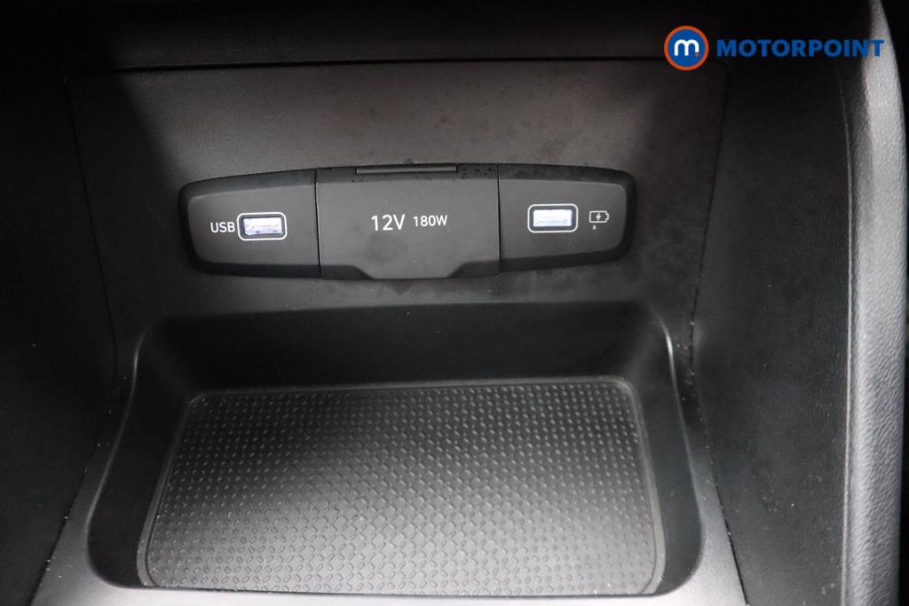 Hyundai Tucson Se Connect Manual Petrol SUV - Stock Number (1506161) - 14th supplementary image