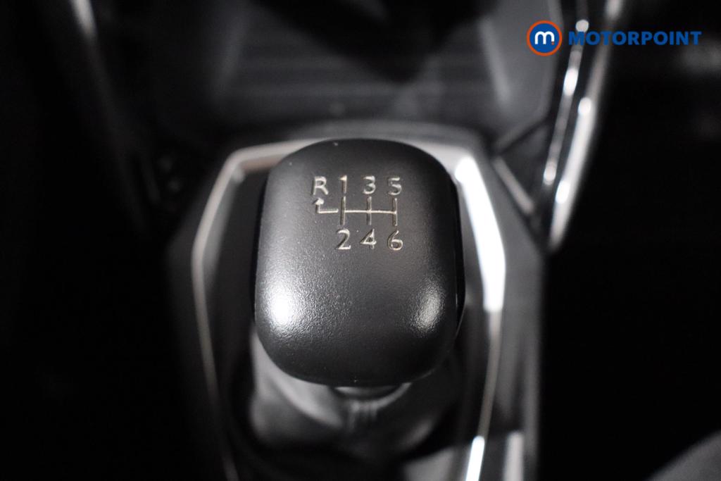 Peugeot 2008 Active Premium Manual Petrol SUV - Stock Number (1507633) - 15th supplementary image