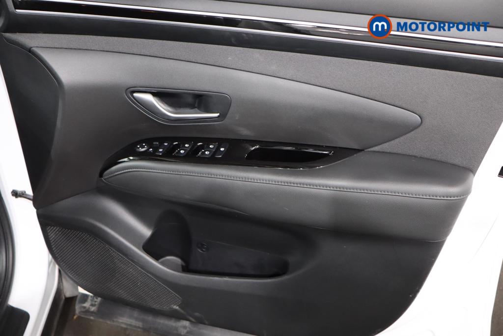 Hyundai Tucson Se Connect Manual Petrol SUV - Stock Number (1505265) - 14th supplementary image