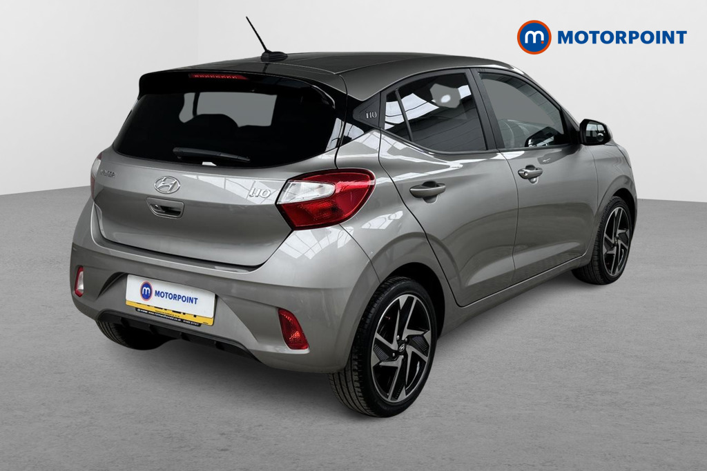 Hyundai I10 Premium Manual Petrol Hatchback - Stock Number (1506401) - Drivers side rear corner