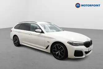 BMW 5 Series M Sport Automatic Petrol Plug-In Hybrid Estate - Stock Number (1507024) - Drivers side front corner