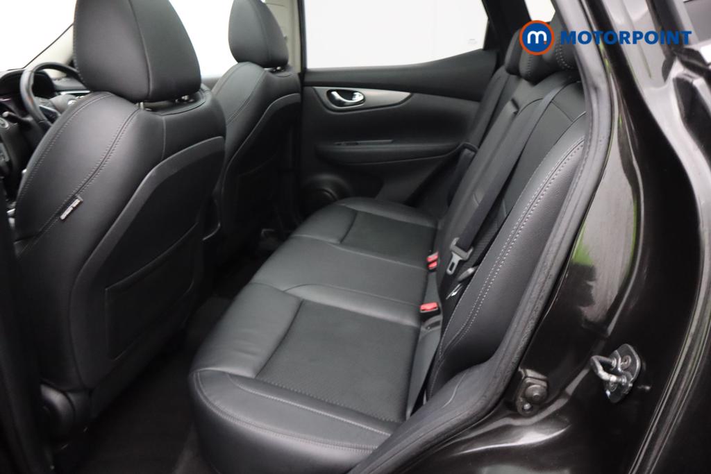 Nissan Qashqai Tekna Manual Diesel SUV - Stock Number (1495623) - 4th supplementary image