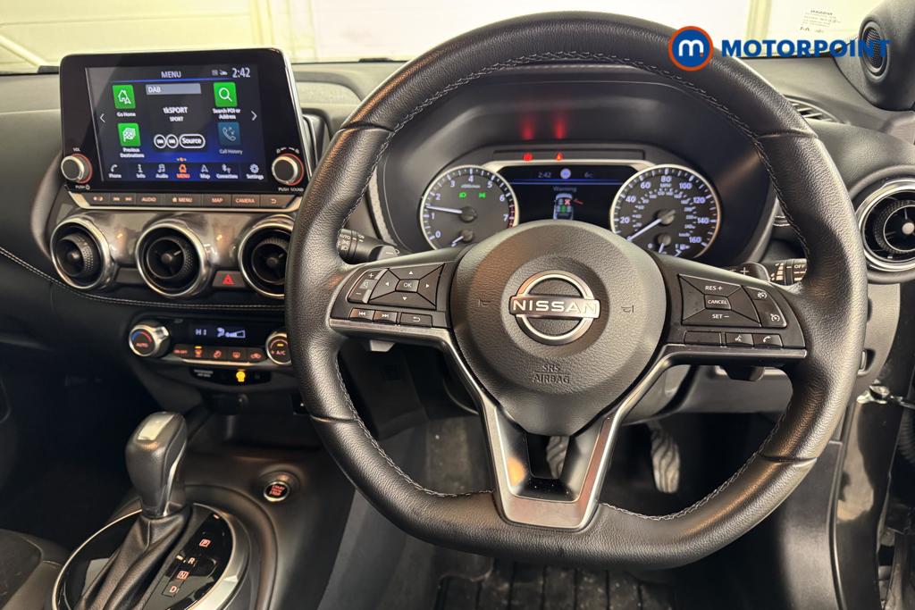 Nissan Juke N-Connecta Automatic Petrol SUV - Stock Number (1498278) - 1st supplementary image