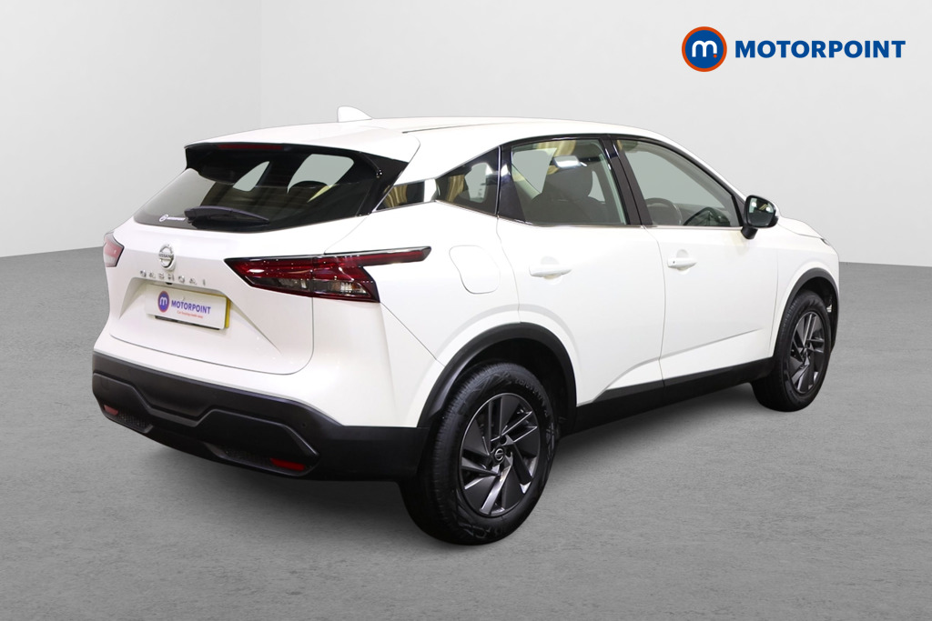 Nissan Qashqai Acenta Premium Automatic Petrol SUV - Stock Number (1499826) - Drivers side rear corner