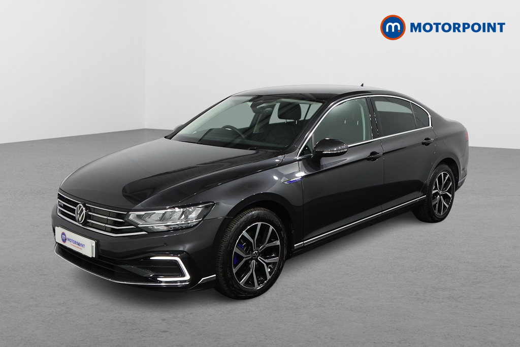 Volkswagen Passat GTE Automatic Petrol Plug-In Hybrid Saloon - Stock Number (1502596) - Passenger side front corner