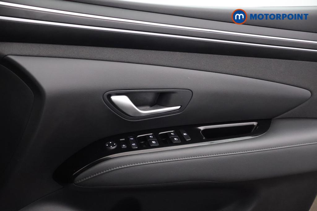 Hyundai Tucson Se Connect Manual Petrol SUV - Stock Number (1506135) - 9th supplementary image