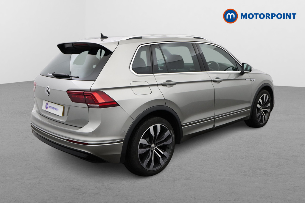 Volkswagen Tiguan R-Line Tech Manual Diesel SUV - Stock Number (1498168) - Drivers side rear corner