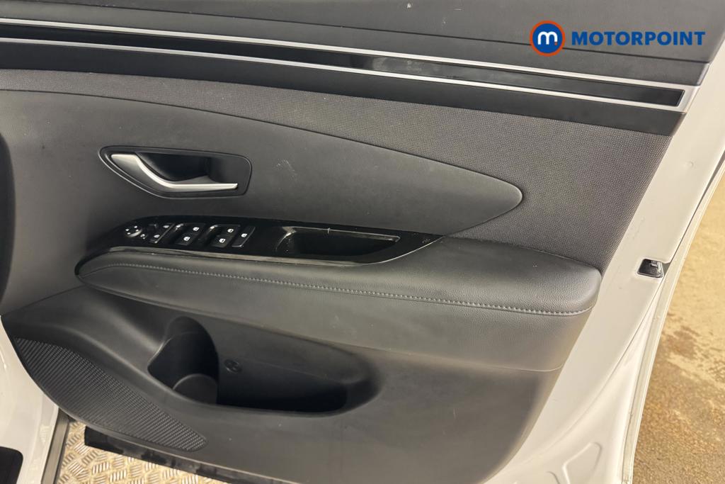 Hyundai Tucson Se Connect Manual Petrol SUV - Stock Number (1503978) - 15th supplementary image