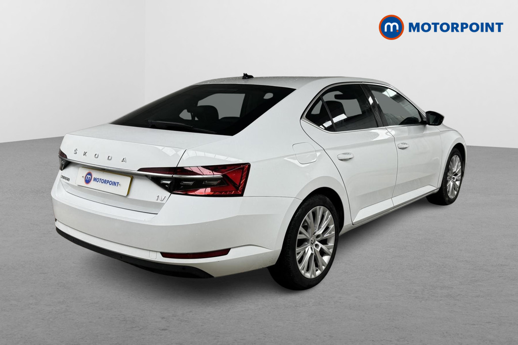 Skoda Superb Se L Automatic Petrol Plug-In Hybrid Hatchback - Stock Number (1504377) - Drivers side rear corner