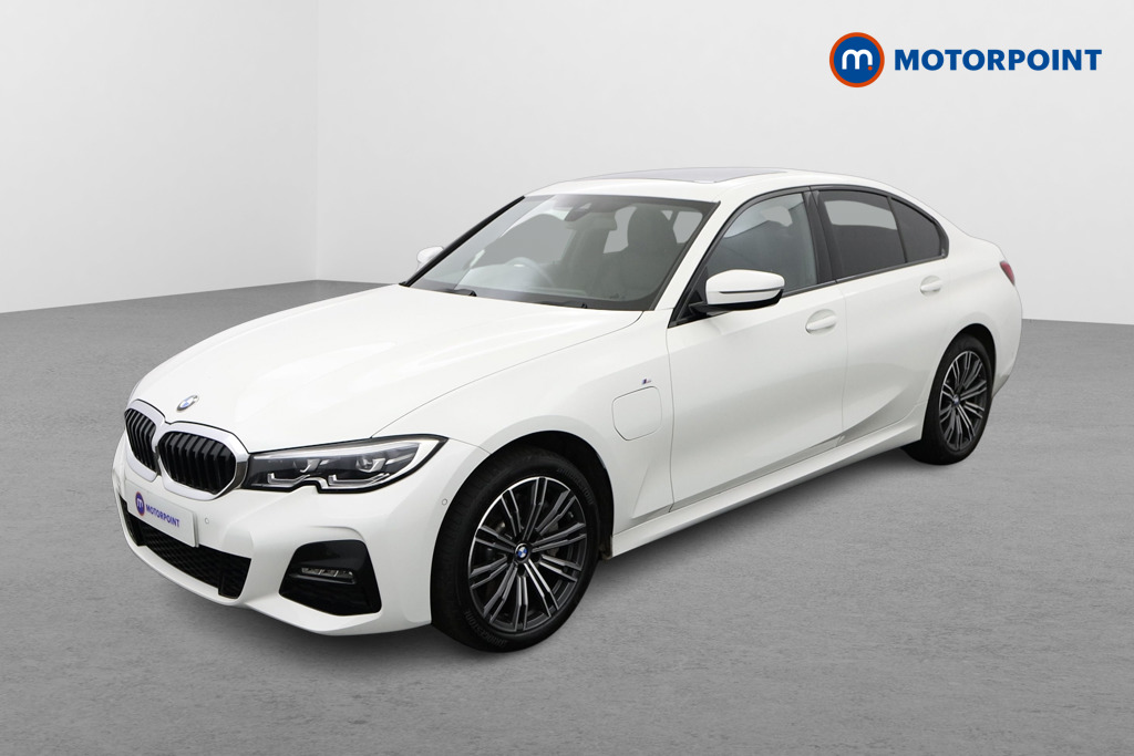 BMW 3 Series M Sport Automatic Petrol Plug-In Hybrid Saloon - Stock Number (1505467) - Passenger side front corner