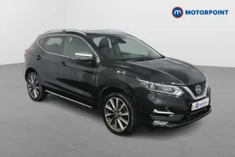 Nissan Qashqai Tekna-Plus Manual Diesel SUV - Stock Number (1505632) - Drivers side front corner