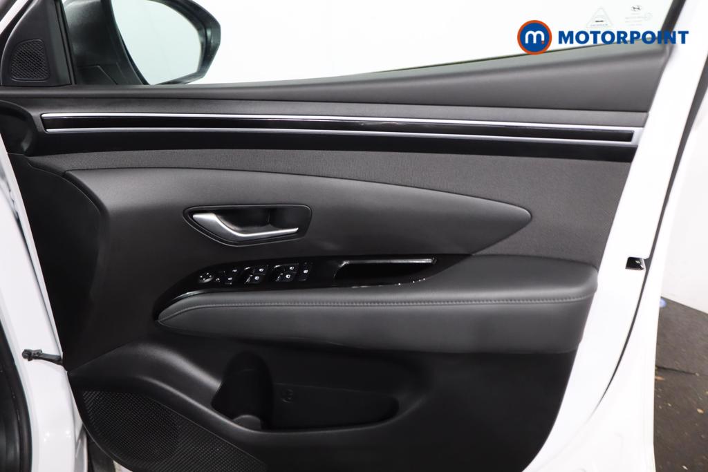 Hyundai Tucson Se Connect Manual Petrol SUV - Stock Number (1506187) - 16th supplementary image