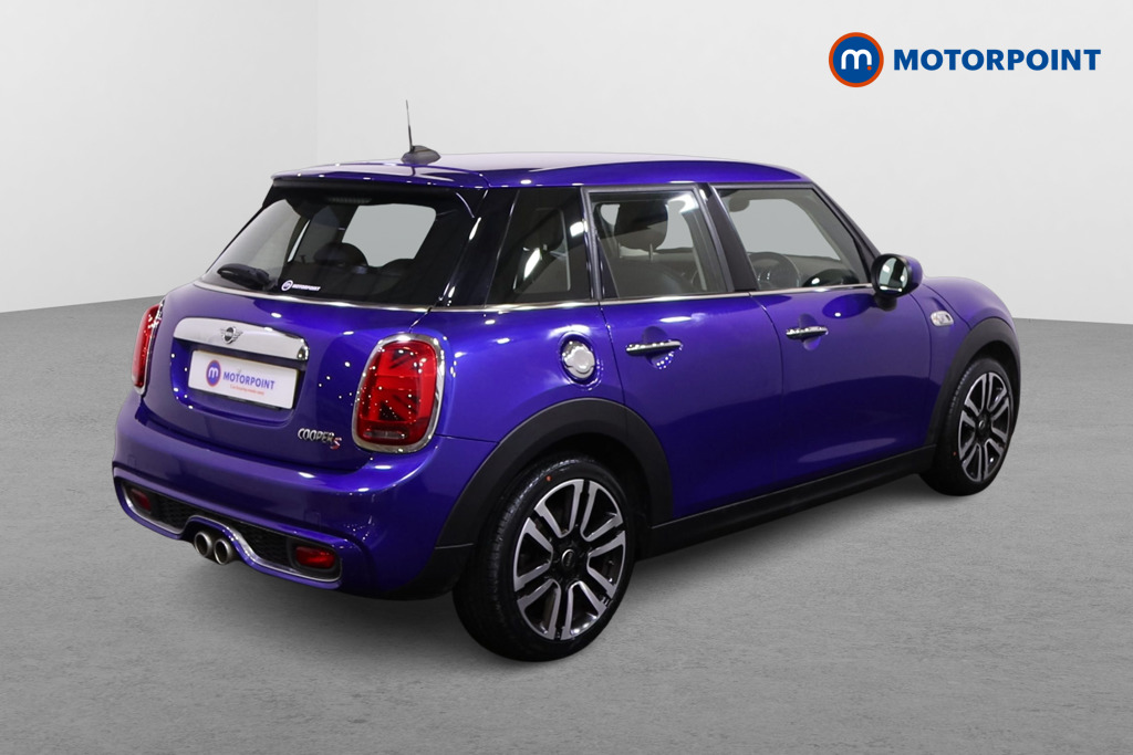 Mini Hatchback Cooper S Exclusive Manual Petrol Hatchback - Stock Number (1509053) - Drivers side rear corner