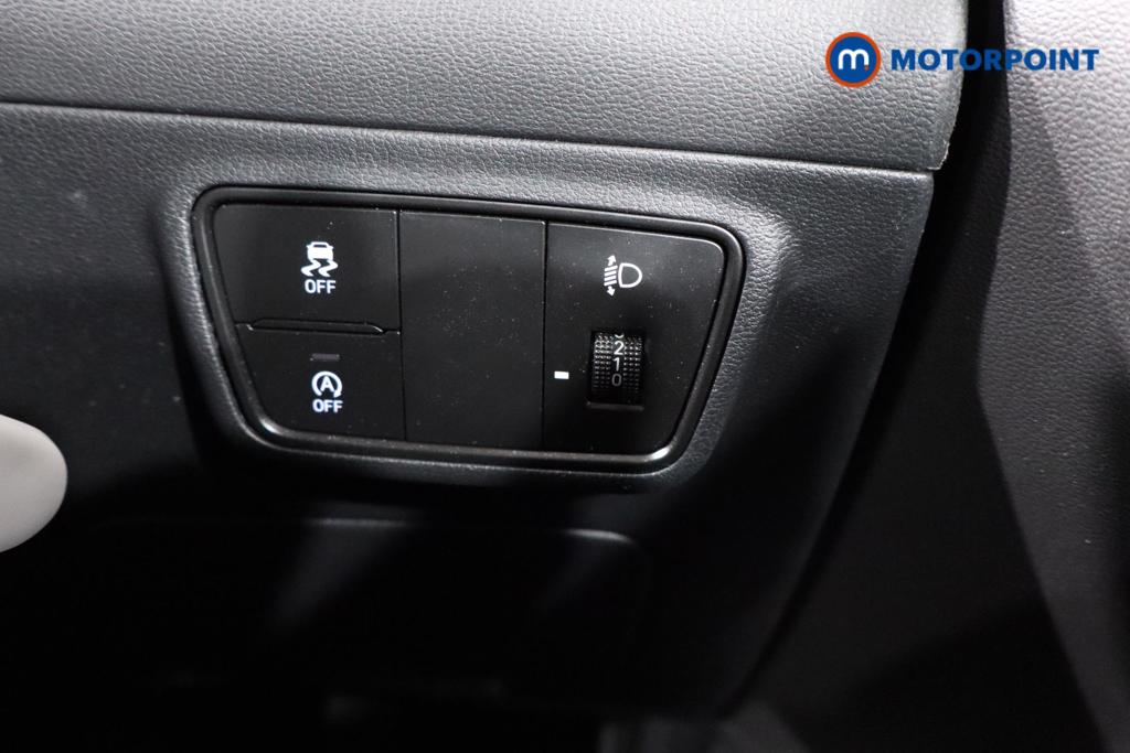 Hyundai Tucson Se Connect Manual Petrol SUV - Stock Number (1506201) - 12th supplementary image