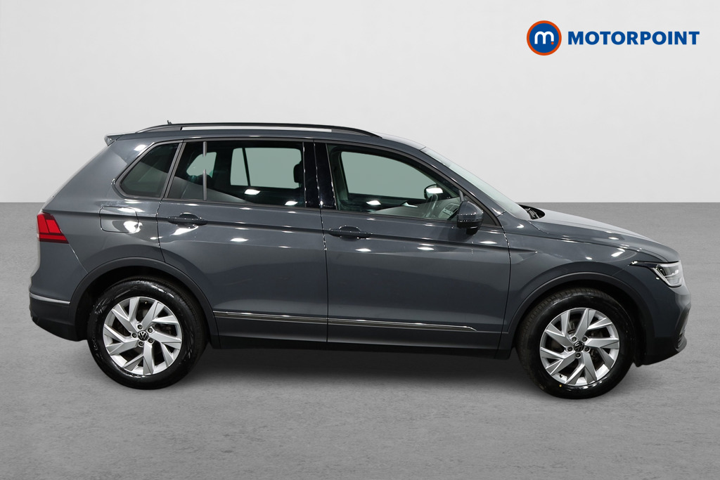 Volkswagen Tiguan Life Manual Petrol SUV - Stock Number (1505306) - Drivers side