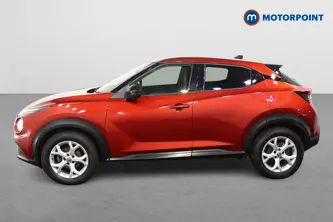 Nissan Juke N-Connecta Automatic Petrol SUV - Stock Number (1484033) - Passenger side