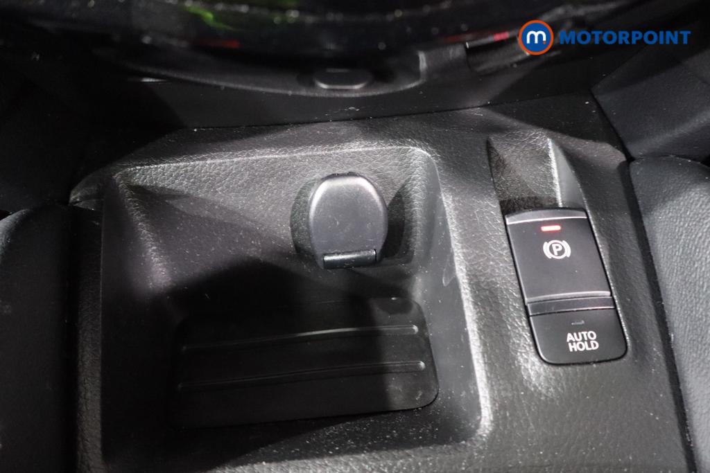 Nissan Qashqai N-Connecta Manual Petrol SUV - Stock Number (1504117) - 18th supplementary image