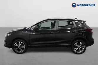 Nissan Qashqai N-Connecta Manual Petrol SUV - Stock Number (1504117) - Passenger side