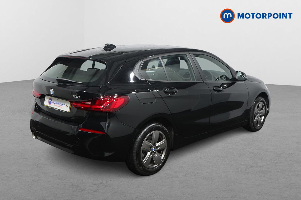 BMW 1 Series SE Manual Petrol Hatchback - Stock Number (1504309) - Drivers side rear corner