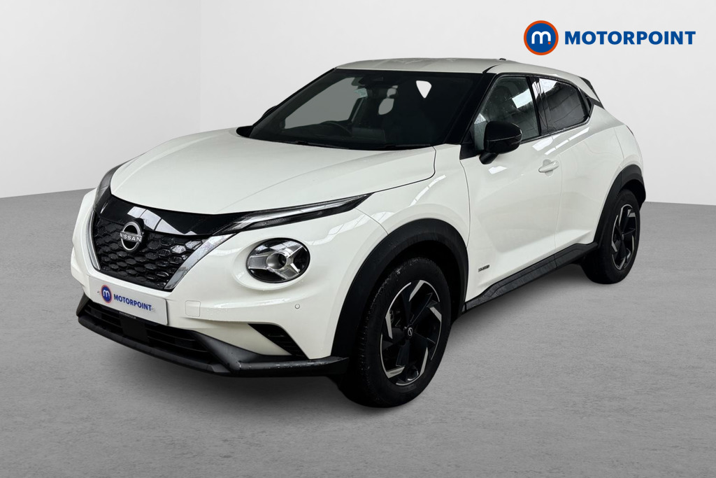 Nissan Juke N-Connecta Automatic Petrol-Electric Hybrid SUV - Stock Number (1504174) - Passenger side front corner