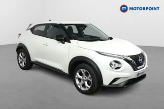 Nissan Juke N-Connecta Automatic Petrol SUV - Stock Number (1483053) - Drivers side front corner