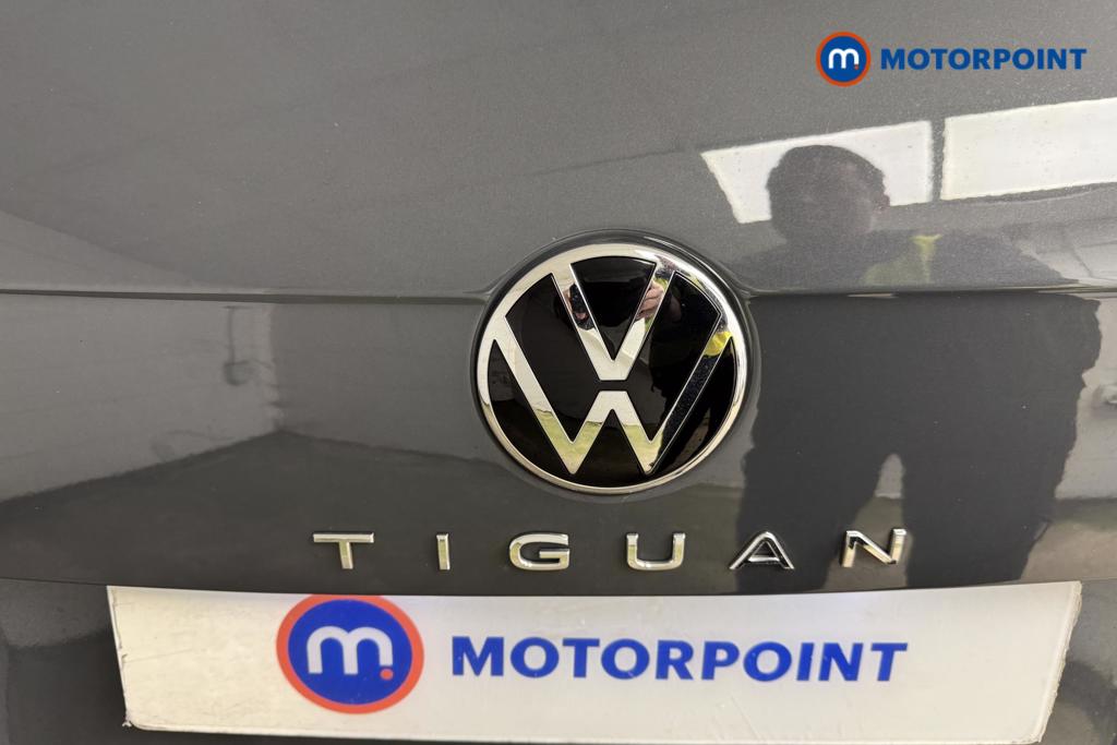 Volkswagen Tiguan Elegance Automatic Petrol SUV - Stock Number (1504926) - 17th supplementary image