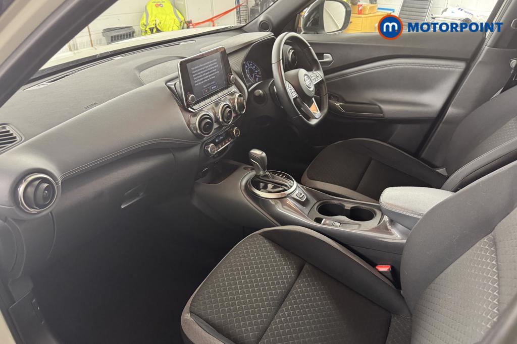 Nissan Juke N-Connecta Automatic Petrol SUV - Stock Number (1505214) - 7th supplementary image