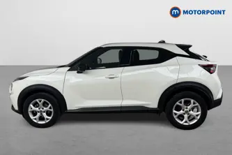 Nissan Juke N-Connecta Automatic Petrol SUV - Stock Number (1505214) - Passenger side