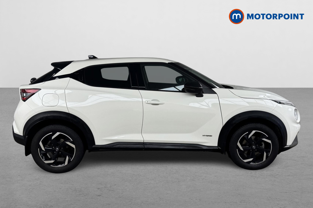 Nissan Juke N-Connecta Automatic Petrol-Electric Hybrid SUV - Stock Number (1504067) - Drivers side