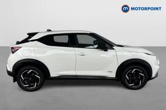 Nissan Juke N-Connecta Automatic Petrol-Electric Hybrid SUV - Stock Number (1504067) - Drivers side