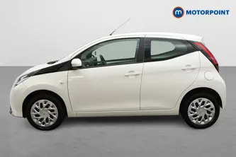 Toyota Aygo X-Play Manual Petrol Hatchback - Stock Number (1500017) - Passenger side