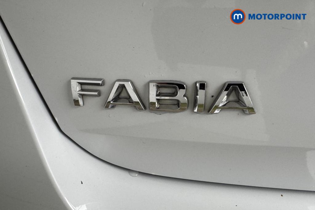 Skoda Fabia Colour Edition Manual Petrol Hatchback - Stock Number (1507453) - 19th supplementary image