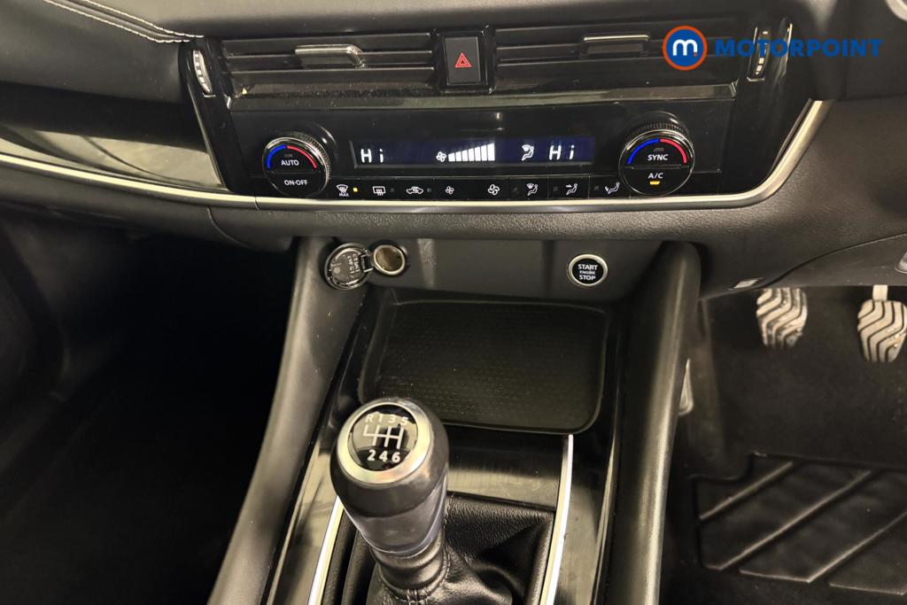 Nissan Qashqai N-Connecta Manual Petrol SUV - Stock Number (1508718) - 11th supplementary image