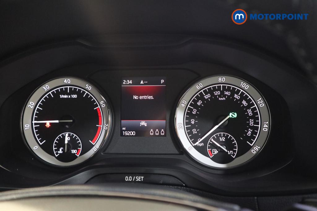 Skoda Karoq Sport Line Automatic Petrol SUV - Stock Number (1510012) - 5th supplementary image