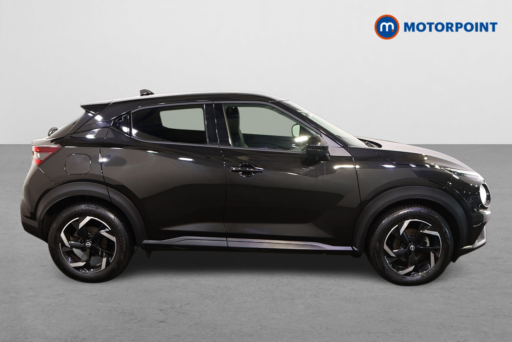 Nissan Juke N-Connecta Manual Petrol SUV - Stock Number (1510016) - Drivers side