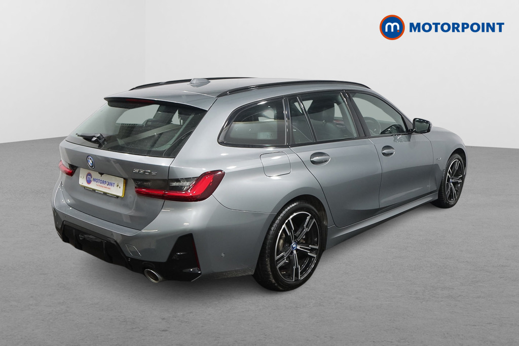 BMW 3 Series M Sport Automatic Petrol Plug-In Hybrid Estate - Stock Number (1494581) - Drivers side rear corner