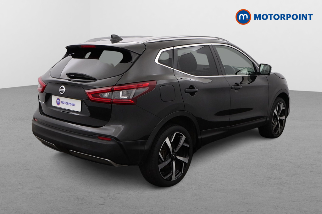 Nissan Qashqai Tekna Manual Petrol SUV - Stock Number (1498956) - Drivers side rear corner