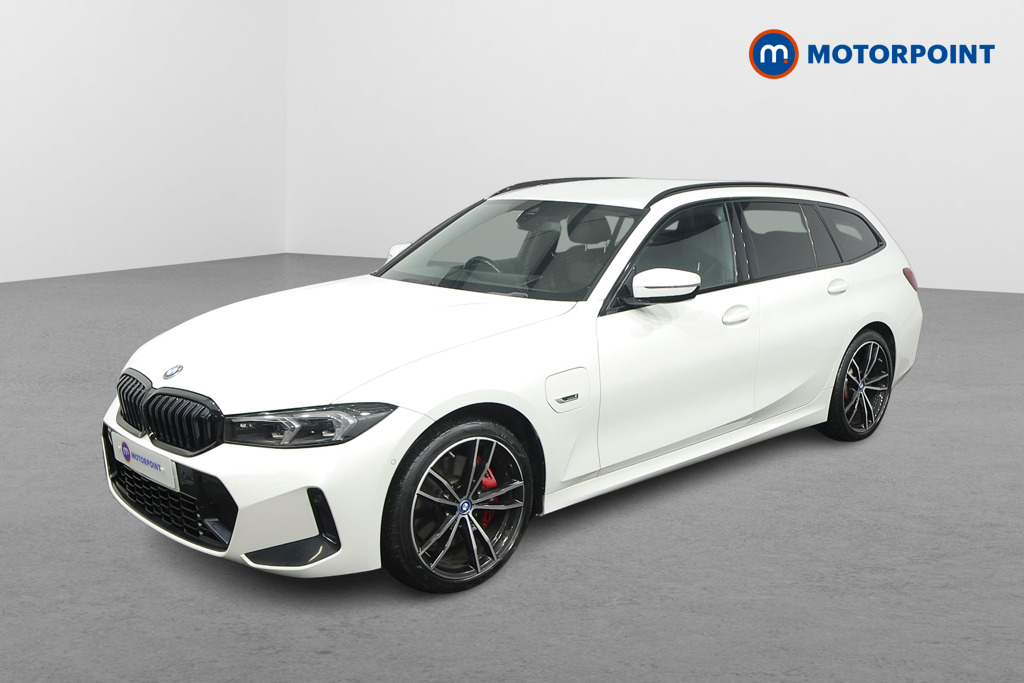 BMW 3 Series M Sport Automatic Petrol Plug-In Hybrid Estate - Stock Number (1505314) - Passenger side front corner