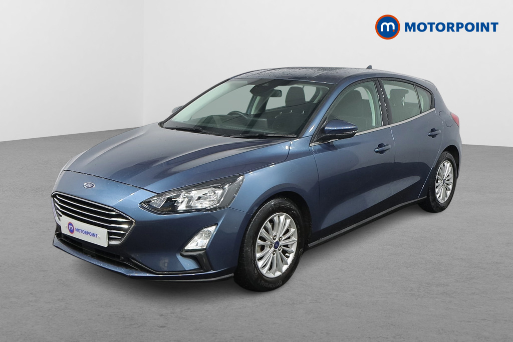 Ford Focus Titanium Edition Manual Petrol-Electric Hybrid Hatchback - Stock Number (1506355) - Passenger side front corner