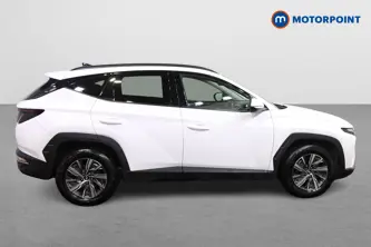 Hyundai Tucson Se Connect Manual Petrol SUV - Stock Number (1511442) - Drivers side