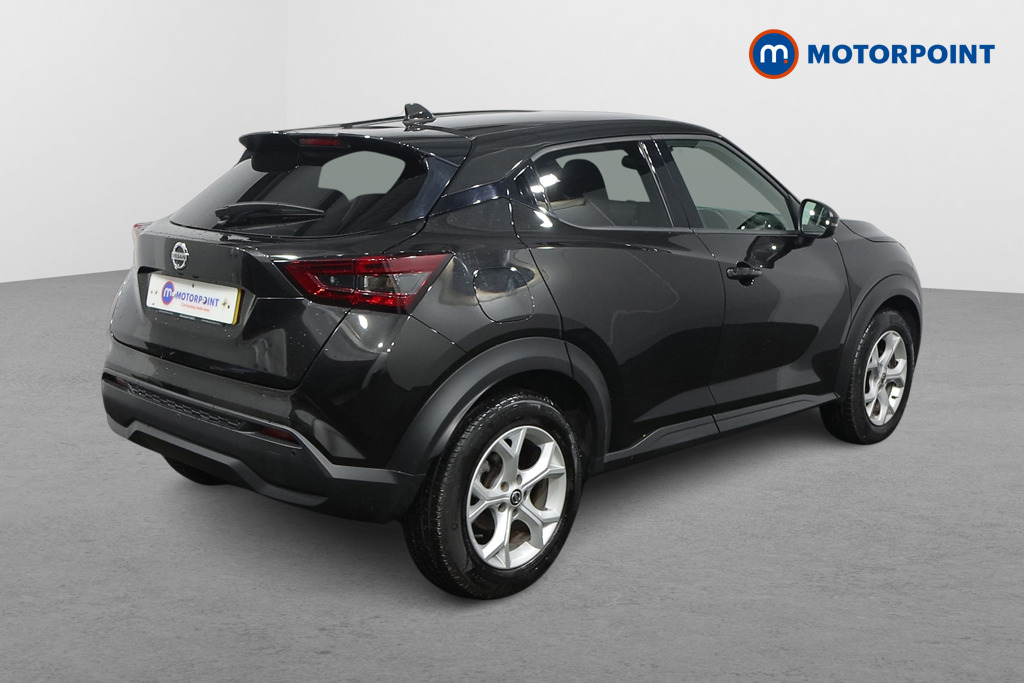 Nissan Juke N-Connecta Manual Petrol SUV - Stock Number (1503151) - Drivers side rear corner