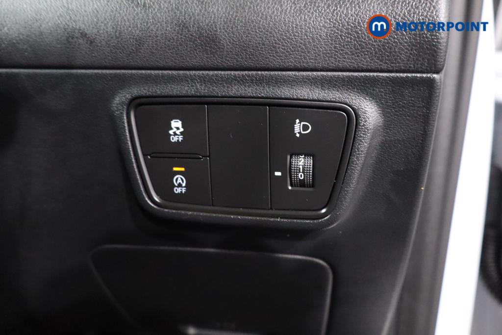 Hyundai Tucson Se Connect Manual Petrol SUV - Stock Number (1506189) - 14th supplementary image