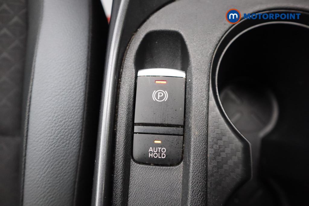 Nissan Juke N-Connecta Manual Petrol SUV - Stock Number (1508700) - 15th supplementary image