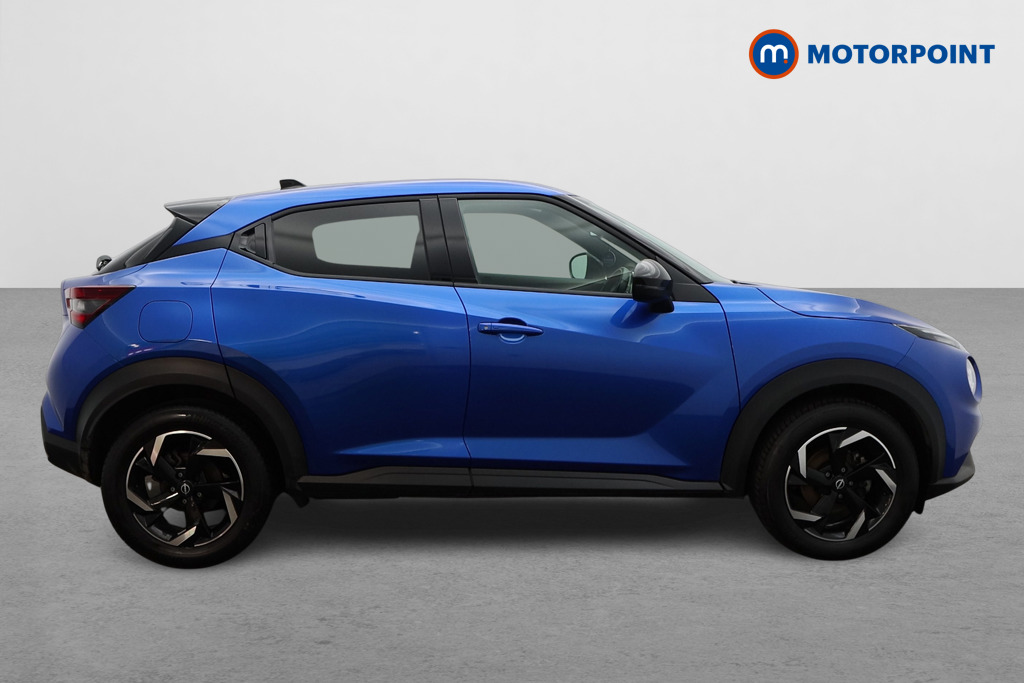 Nissan Juke N-Connecta Manual Petrol SUV - Stock Number (1508700) - Drivers side