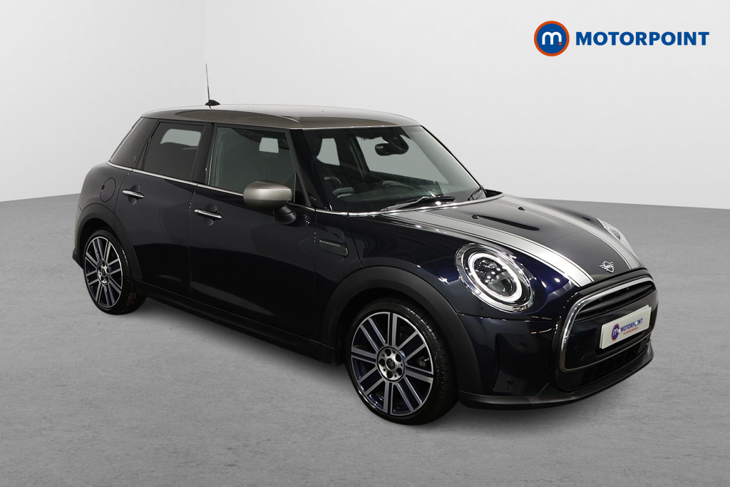 Mini Hatchback Cooper Exclusive Automatic Petrol Hatchback - Stock Number (1510513) - Drivers side front corner