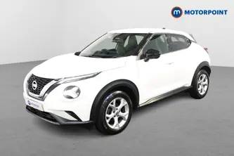 Nissan Juke N-Connecta Automatic Petrol SUV - Stock Number (1511745) - Passenger side front corner