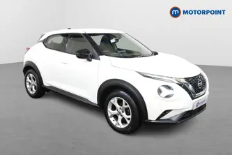 Nissan Juke N-Connecta Automatic Petrol SUV - Stock Number (1511745) - Drivers side front corner