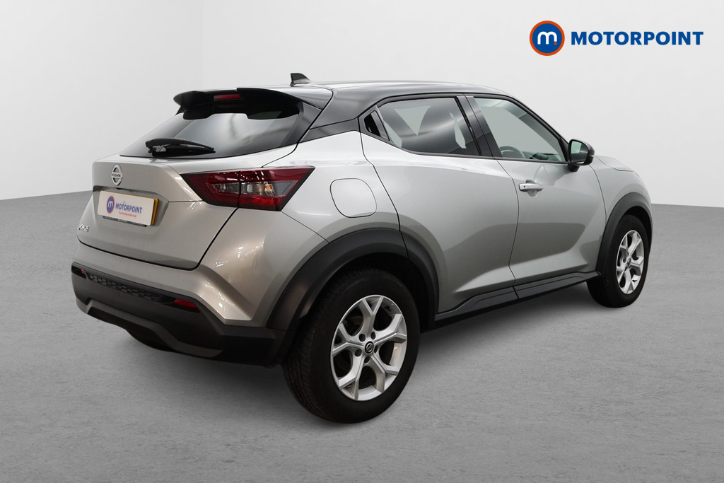 Nissan Juke N-Connecta Manual Petrol SUV - Stock Number (1508698) - Drivers side rear corner