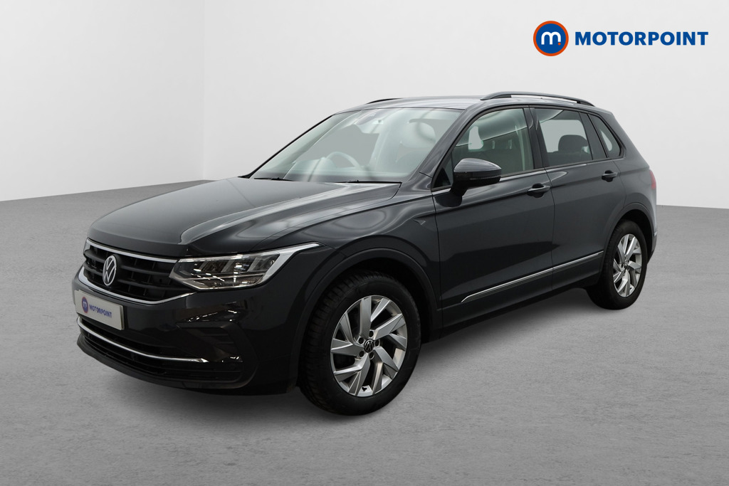 Volkswagen Tiguan Life Automatic Petrol SUV - Stock Number (1510178) - Passenger side front corner