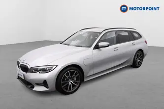 BMW 3 Series Sport Pro Automatic Petrol Plug-In Hybrid Estate - Stock Number (1511084) - Passenger side front corner